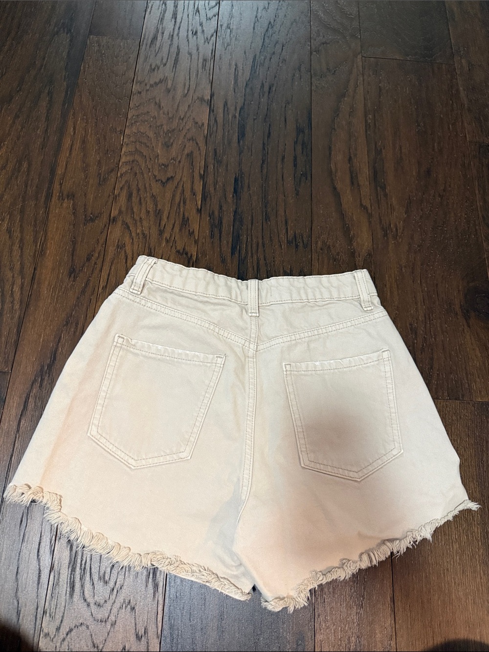 Dynamite Shorts - Picture 3 of 3